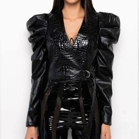 AKIRA Black Textured Puff Sleeve Blazer - Picture 1 of 4